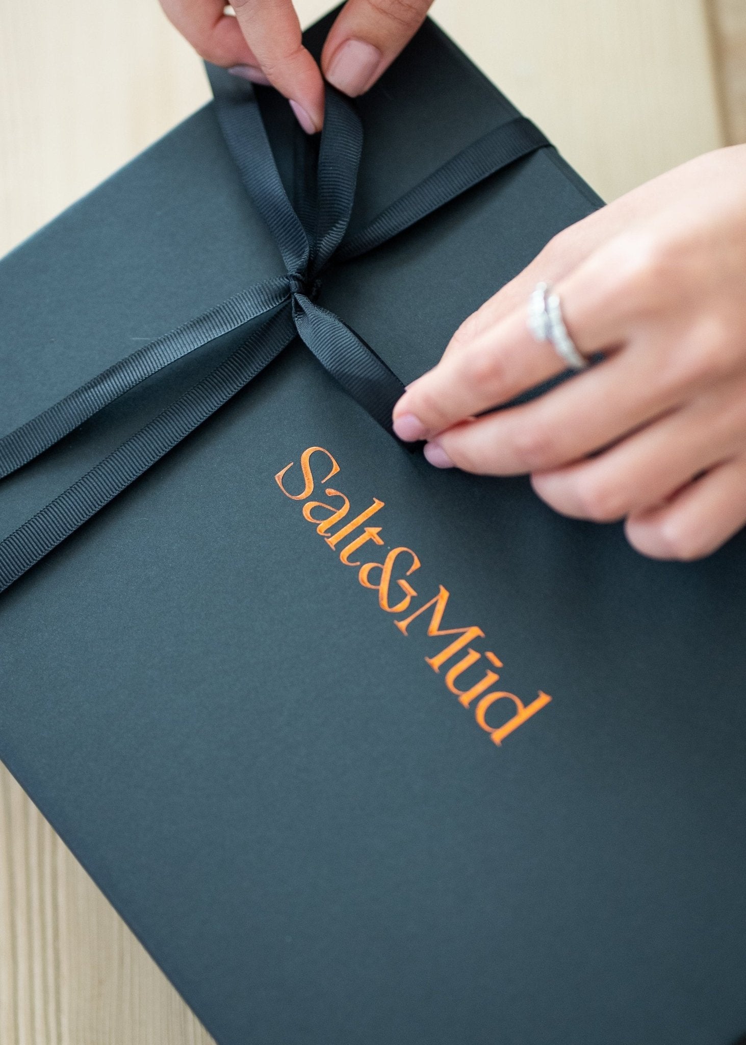 Luxury Advanced Gift Box - Salt And Mud